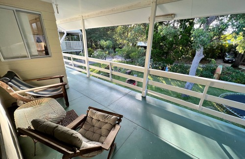 Brisbane Waterfront House | Unique Beach Shack Retreat at Kooringal - Child Friendly!