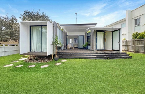 Buddina House | Funky Beachfront House Opposite Kawana Surf Club