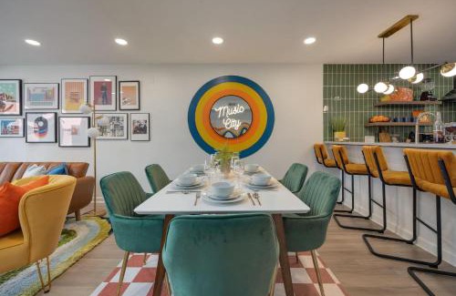Rutledge Hill House | Vibrant Funky Town - Steps from Broadway & Family-Friendly
