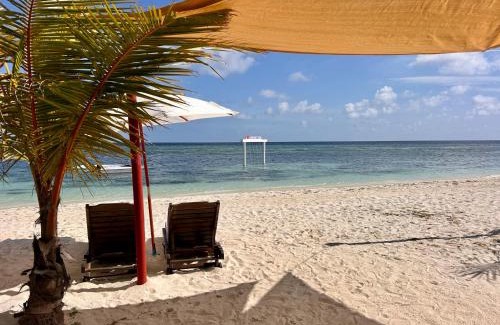 Himmafushi House | Beachfront Funplace with Ocean Views & Hot Tub Amenities