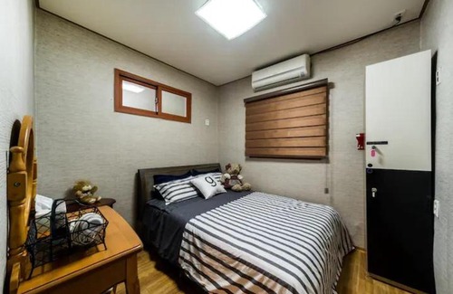 Jung-gu House | Family-Friendly Funstay Inn Guesthouse with Kitchen Access