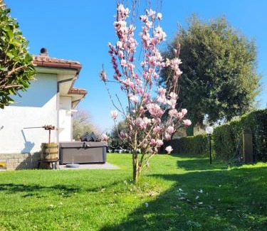 Vitorchiano Apartment | Discover Fuori dal Borgo: Family-Friendly with Hot Tub