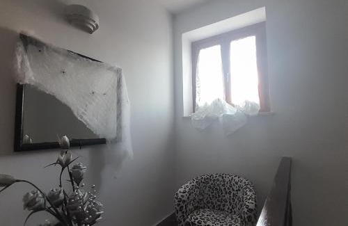Vitorchiano Apartment | Discover Fuori dal Borgo: Family-Friendly with Hot Tub