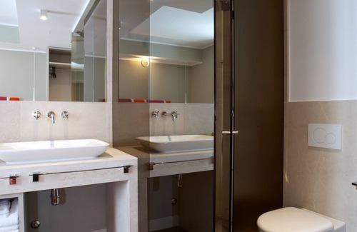 Bergamo House | Discover Fuori Porta House: Top-Rated with Spa & Dining