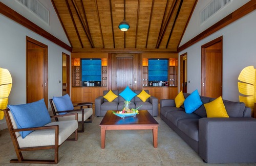 Furaveri Hotel | Experience Furaveri Maldives: 5-Star Retreat with Ocean Views
