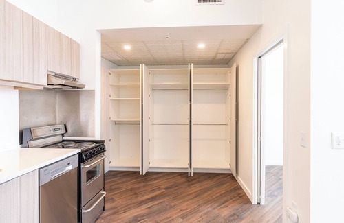 Altoona Apartment | Furn 2nd Flr 1-BR apart 8 mins to UPMC convenient location near downtown Altoona