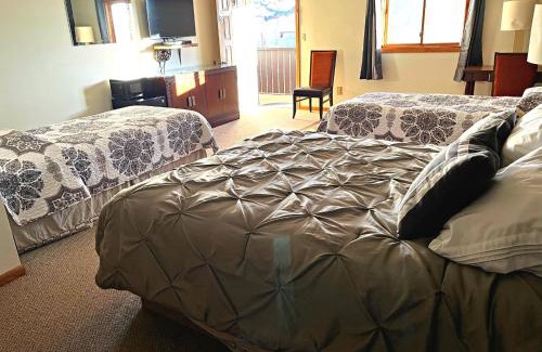 Beaver City Hotel | Exceptional Furnas County Lodging with Family and Pet Comfort