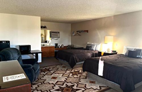 Beaver City Hotel | Exceptional Furnas County Lodging with Family and Pet Comfort