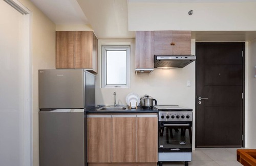 Lahug Apartment | Furnished 1BR | Amenity View, WiFi, Netflix and Pool