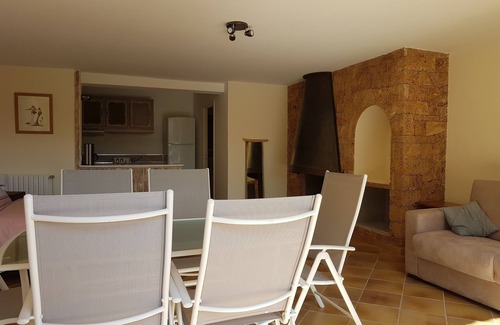Draguignan Apartment | Cozy Studio with Pool and Pet-Friendly Amenities