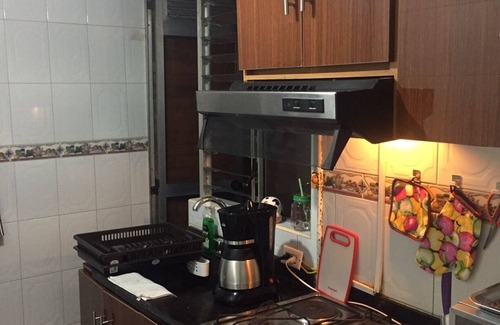 Kennedy Apartment | Cozy Apartment Near Tintal Library with Spa & Breakfast