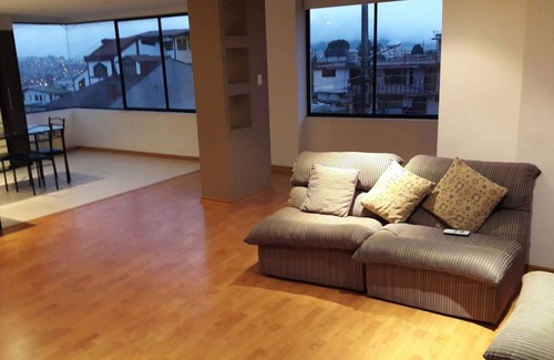 Quito Apartment | Comfortable Apartment with Great Location and Scenic Views