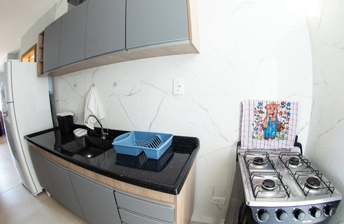 Itapoa Apartment | Spacious 2-Room Apartment Near Itapema's Oceanfront