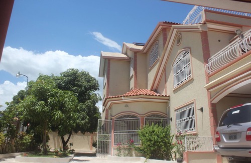Jacmel House | Private Pool Retreat: Furnished Flat for Memorable Stays