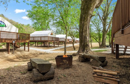 Stanton RV Rental | Unique Glamping Teepee with Kayak Access on Red River
