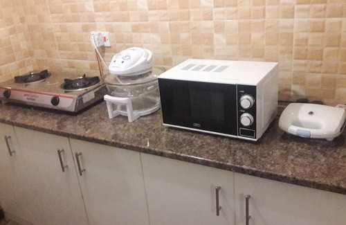 Lusaka Apartment | Exceptional Self-Catering Studio with Spa and Kitchen