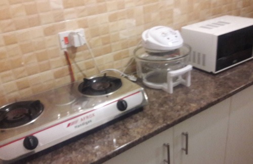 Lusaka Apartment | Exceptional Self-Catering Studio with Spa and Kitchen