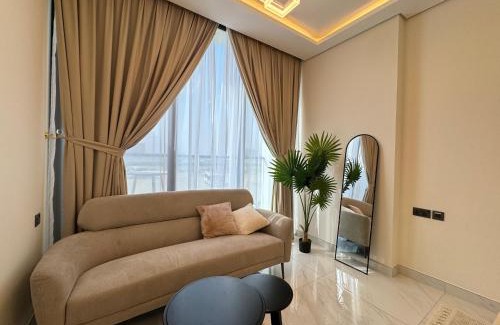 Motor City Apartment | Cozy Furnished Studio in Vibrant City Center