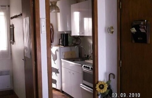 Mers-les-Bains Apartment | Oceanfront Studio with Pool & Pet-Friendly Amenities