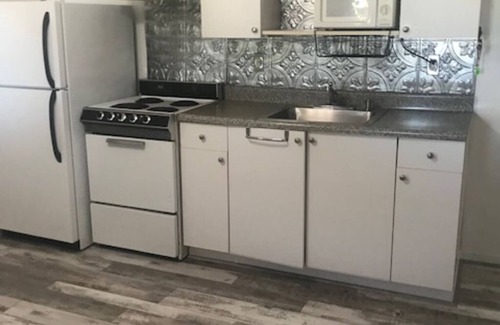 Lido Beach Apartment | Cozy Studio Retreat with Private Beach Access