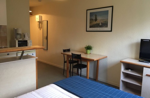 Royat Apartment | Cozy Furnished Studios in Chamalières-Royat for Your Stay