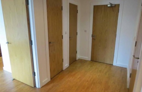 Salford Apartment | Stylish Holiday Home for Families in Manchester's Heart
