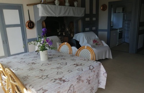 Taxat-Senat Cottage | Cozy 3-Star Tourist Accommodation with Kitchen & Family Amenities