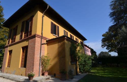 Faenza House | Delightful Holiday Home in Faenza with Garden & Pool