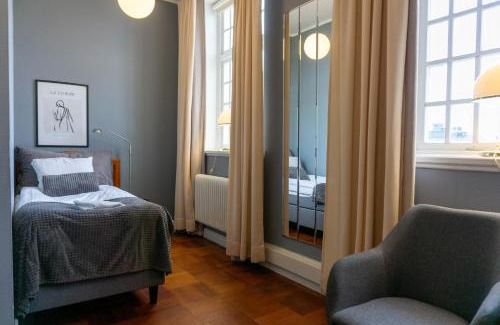 Lovholmen Hotel | Furunäset Hotell & Konferens: Cozy Retreat with Hot Tub