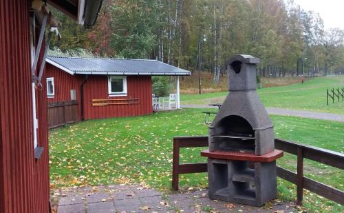 Animskog Cabin | Furusjöns Cottage: Ocean View Retreat with Hot Tub Access