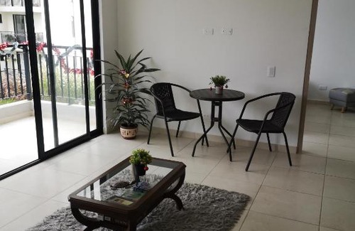 Fusagasuga Apartment | Inviting Fusa Apartamento with Pool & Child-Friendly Amenities