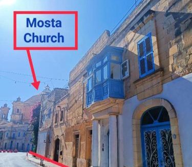 Mosta Apartment | Cozy Fusion Homestay: Top-Rated Stay with Breakfast