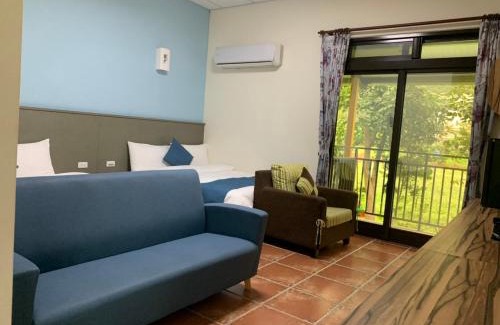 Ji'an House | Futian B&B: Highly Rated Stay with Breakfast & Kitchen