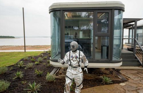 Bridgeport Apartment | Futuristic Vessel Home of Tomorrow