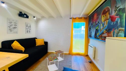 Chasseneuil-du-Poitou Apartment | Family-Friendly Futurostudio Appart Hôtel Near Futuroscope