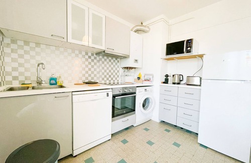 Saint-Martin-d'Heres Apartment | Discover The Art of Living in Our Renovated Retreat