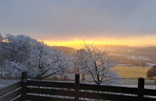 Hattingen Apartment | Scenic Retreat with Great Views and Family-Friendly Amenities