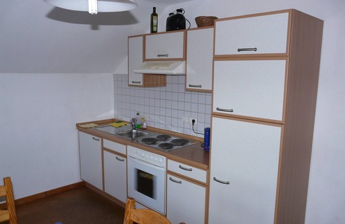 Hattingen Apartment | Scenic Retreat with Great Views and Pet-Friendly Amenities