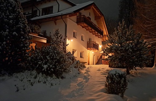 Brunico Apartment | Cozy Retreat at FW "kronblick" with Ocean View & Spa