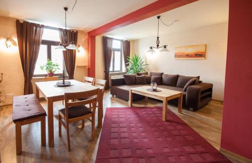 Sankt Goar Apartment | Pet-Friendly Getaway at FW Loreleyblick with Hot Tub & Breakfast