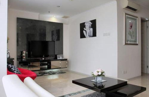 Senayan Apartment | Experience Comfort at FX Sudirman 28 - Rated 9/10