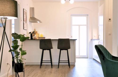 Meissen Apartment | Deluxe Fynbos Apartments: Balcony, Netflix & Breakfast