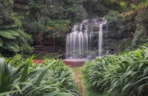 Kloof Apartment | Discover "Fyndraai": Your Ideal Family Retreat with Pool