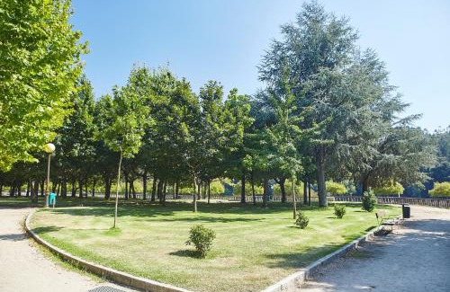 Salvaterra de Mino House | Discover Gándara Chalet: Pet-Friendly Retreat with Ocean Views