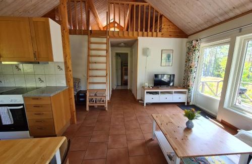 Gamleby House | Pet-Friendly Retreat at Gärdsholmens Skärgårdshemman