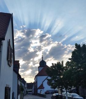 Wachenheim an der Weinstrasse House | Top-Rated Gästehaus Bacchus with Breakfast & Family Amenities