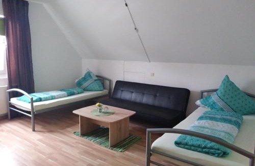 Orth House | Comfortable Gäste Monteurzimmer Haus Südstadt Awaits You