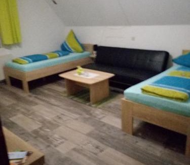 Orth House | Comfortable Gäste Monteurzimmer Haus Südstadt Awaits You