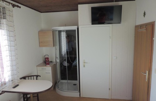 Heiligenkreuz im Lafnitztal House | Gästehaus Melitta: Family-Friendly Stay with Breakfast