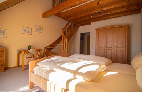 Mußbach Hotel | Gästehaus Hellmer: Oceanfront Retreat with Top Amenities